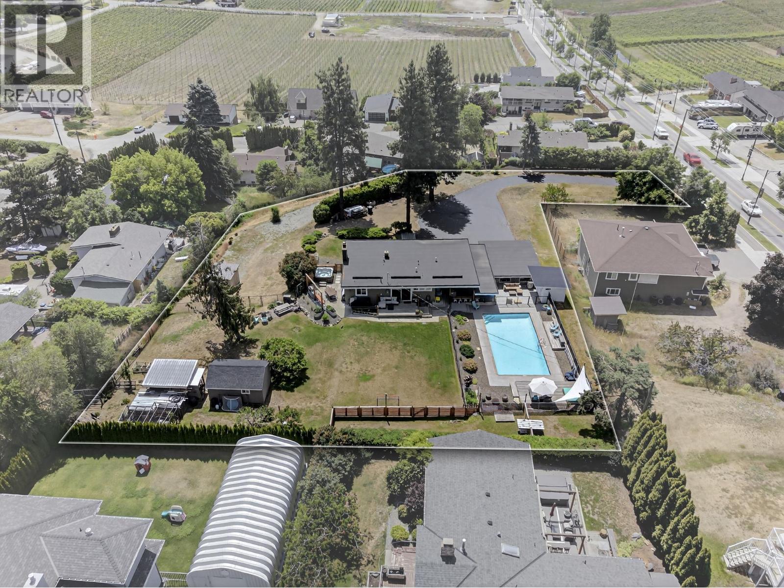  2715 Boucherie Road, West Kelowna