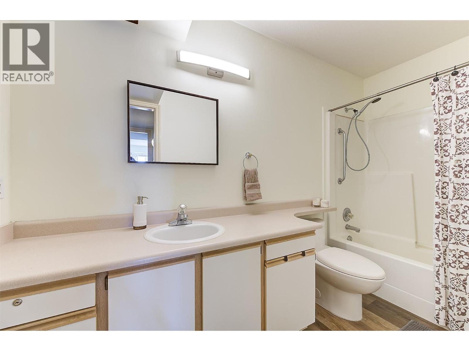 314 265 Snowsell Street, Kelowna