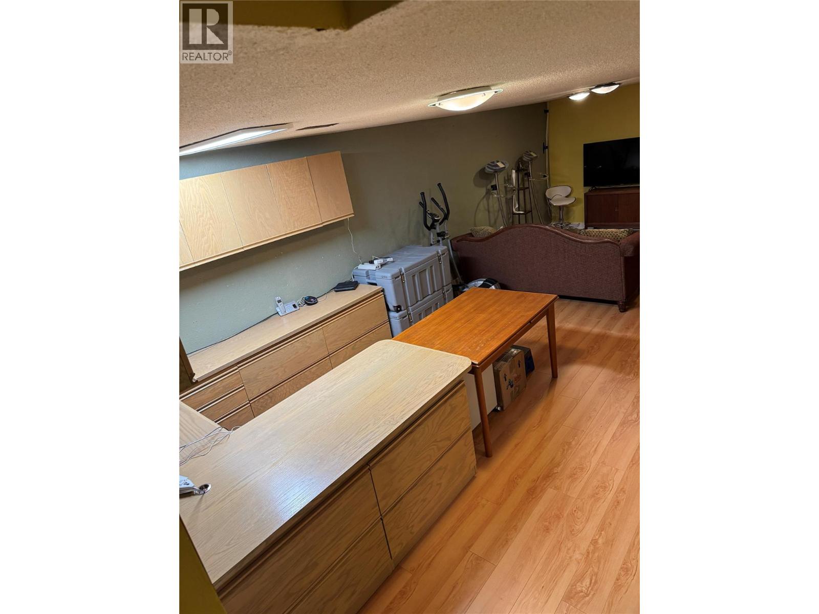  599 Clifton Road South, Kelowna