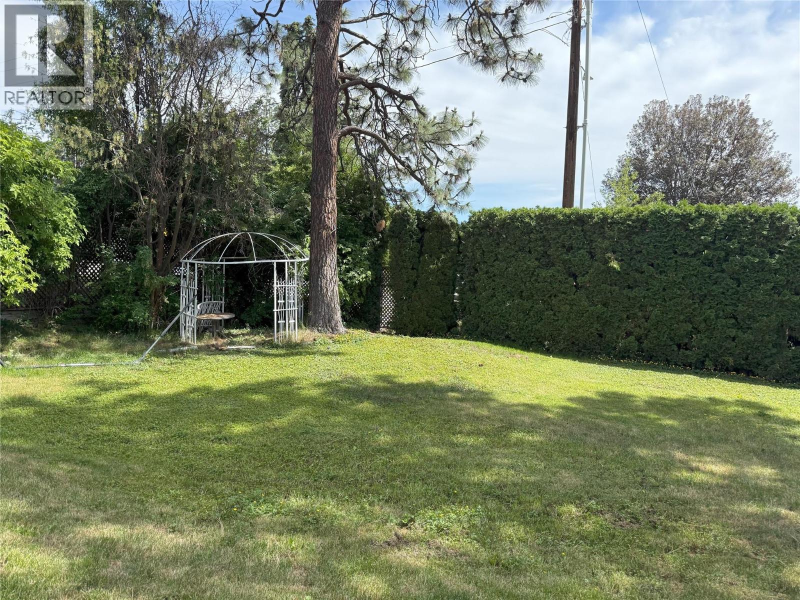  599 Clifton Road South, Kelowna