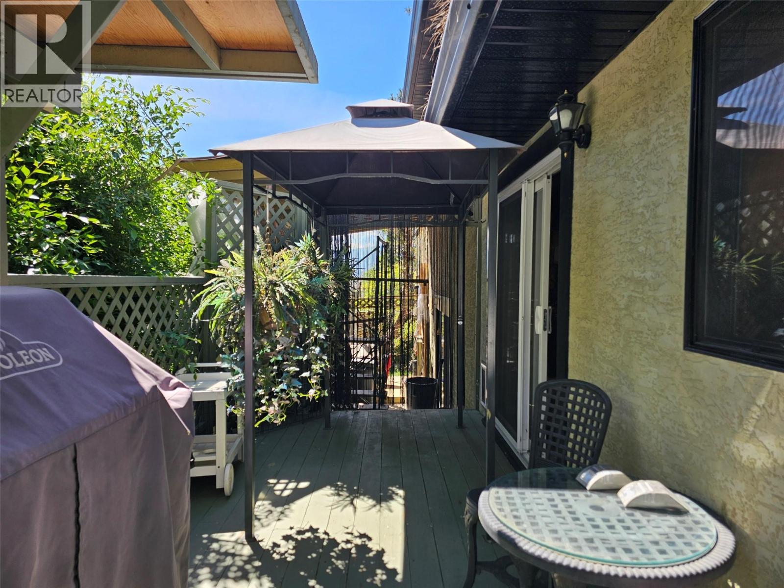  599 Clifton Road South, Kelowna