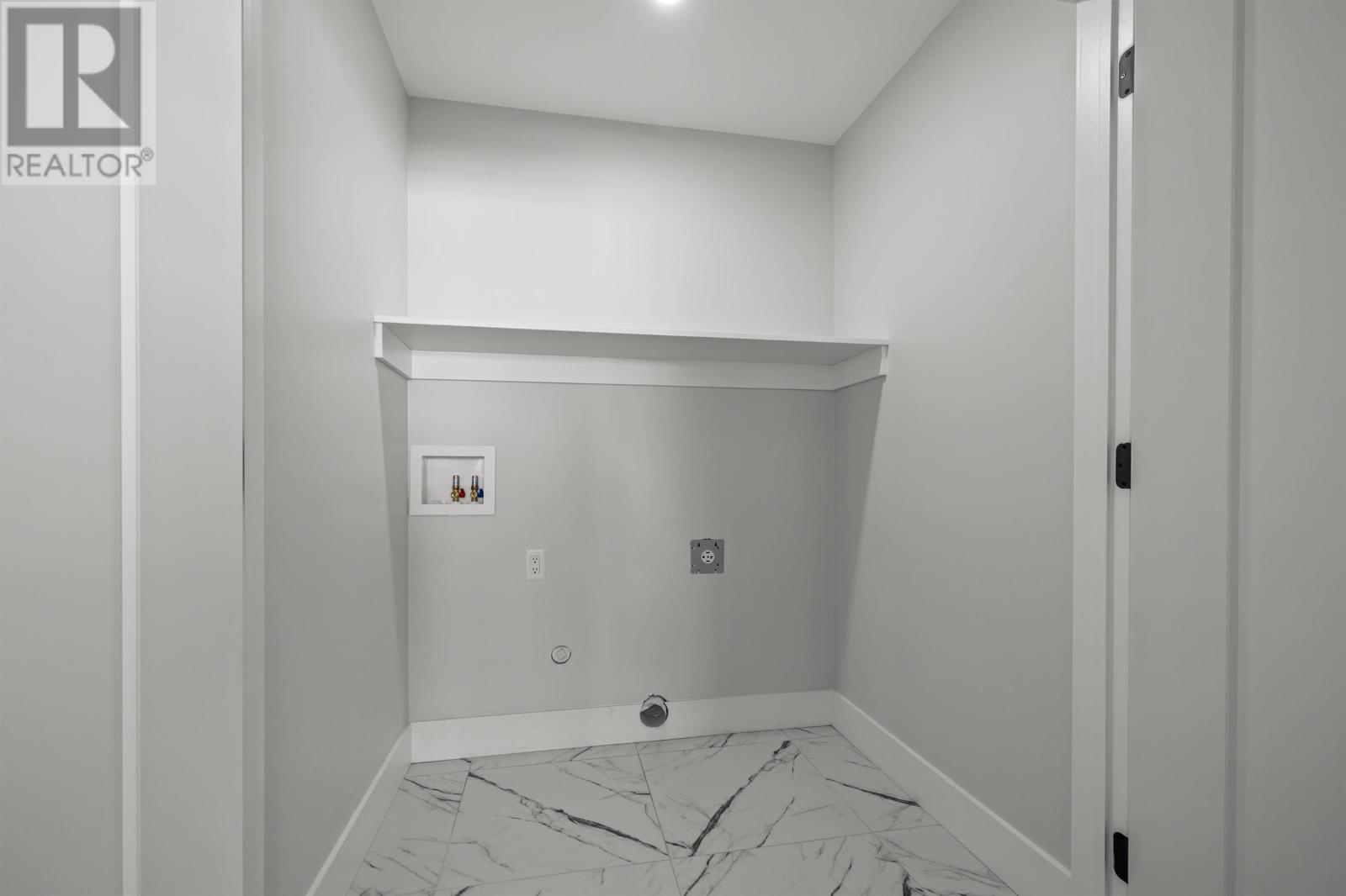 43 Hudson Avenue — photo 44