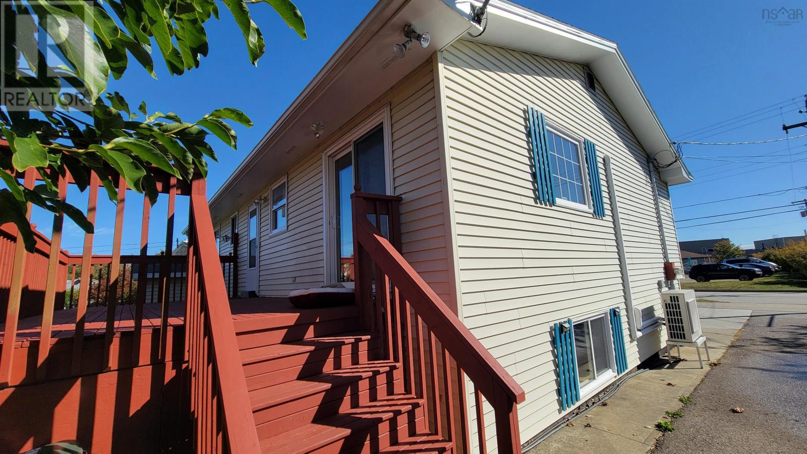 352 PLEASANT STREET - 4