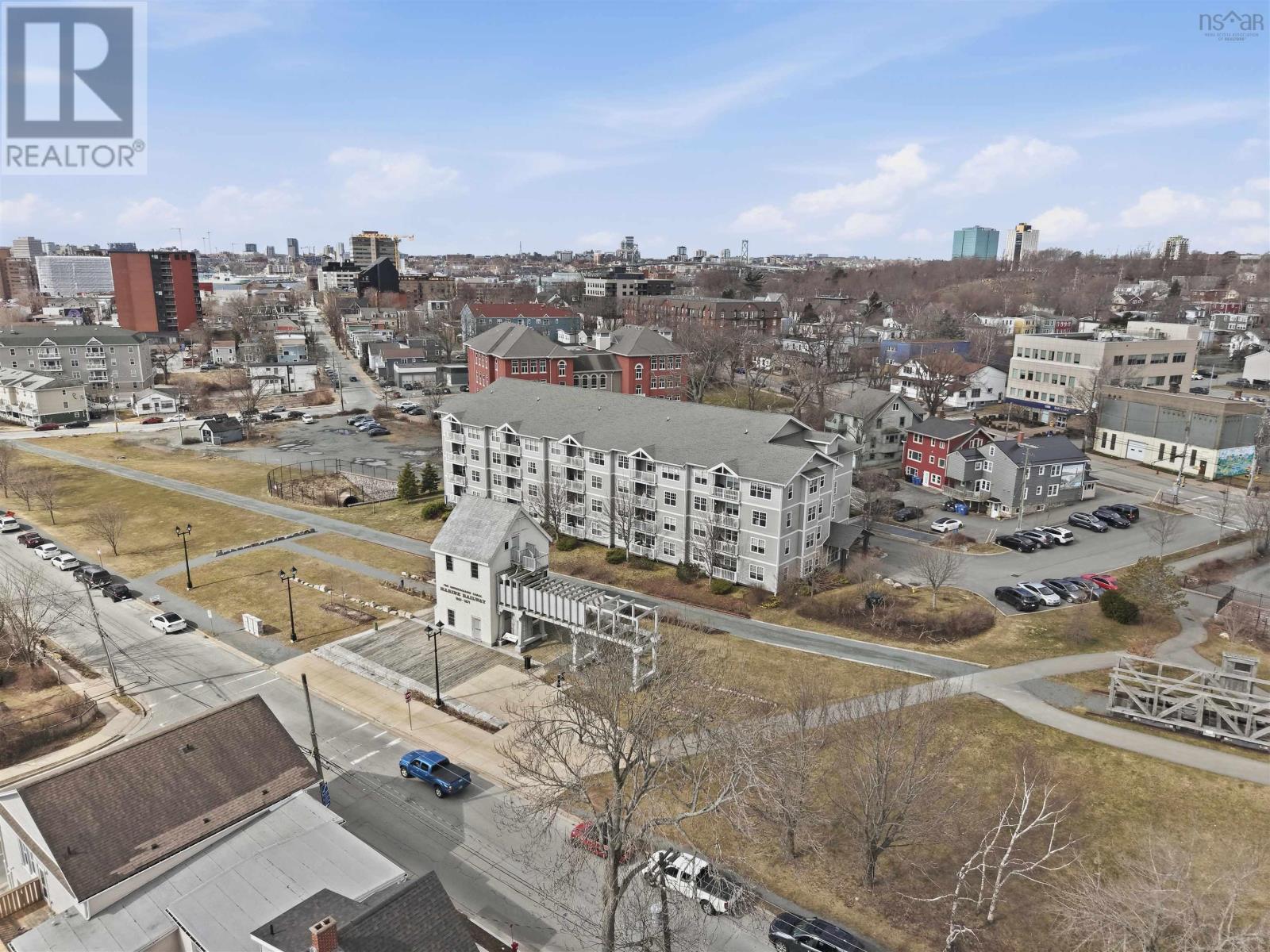 Property 31 of 38 of 406 162 Ochterloney Street