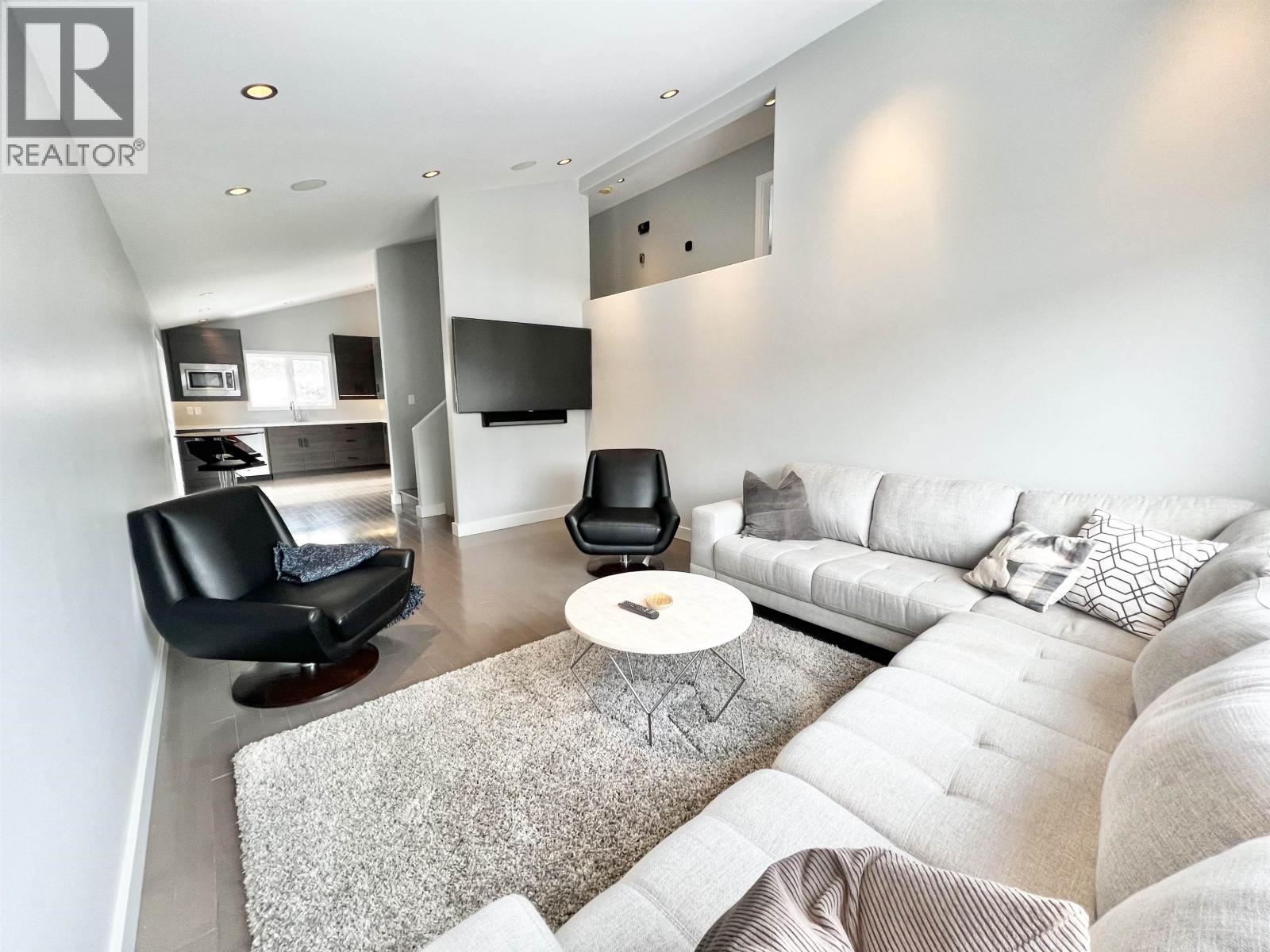 1625 E 7 AVENUE - 5