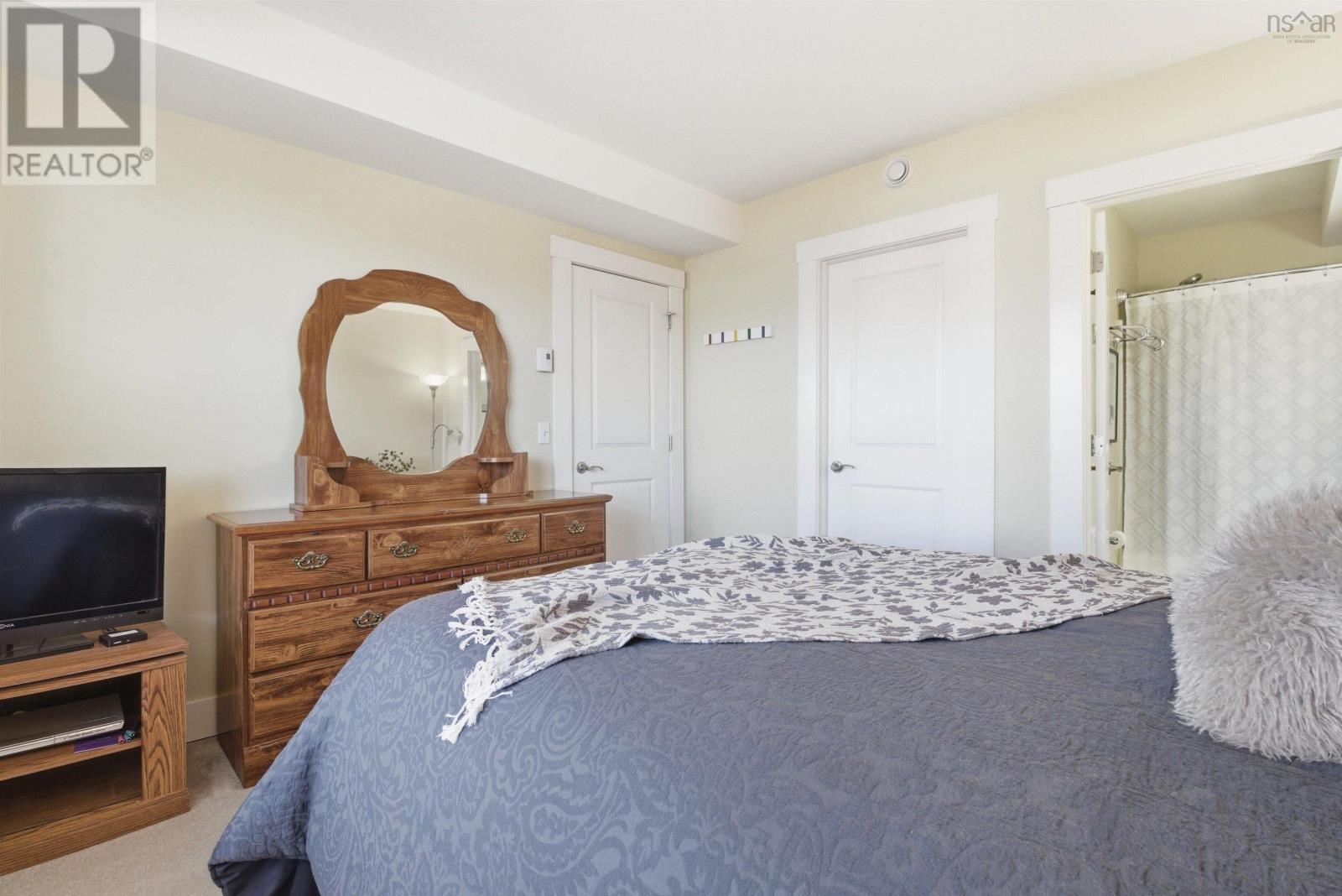 Property 24 of 38 of 406 162 Ochterloney Street