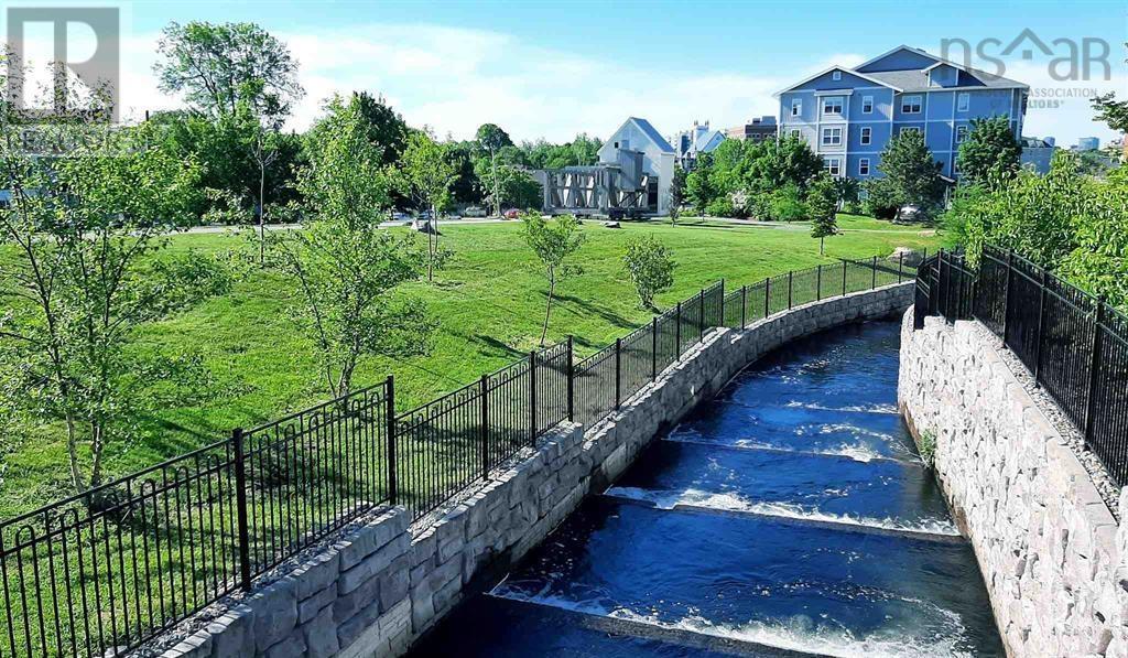 Property 34 of 38 of 406 162 Ochterloney Street