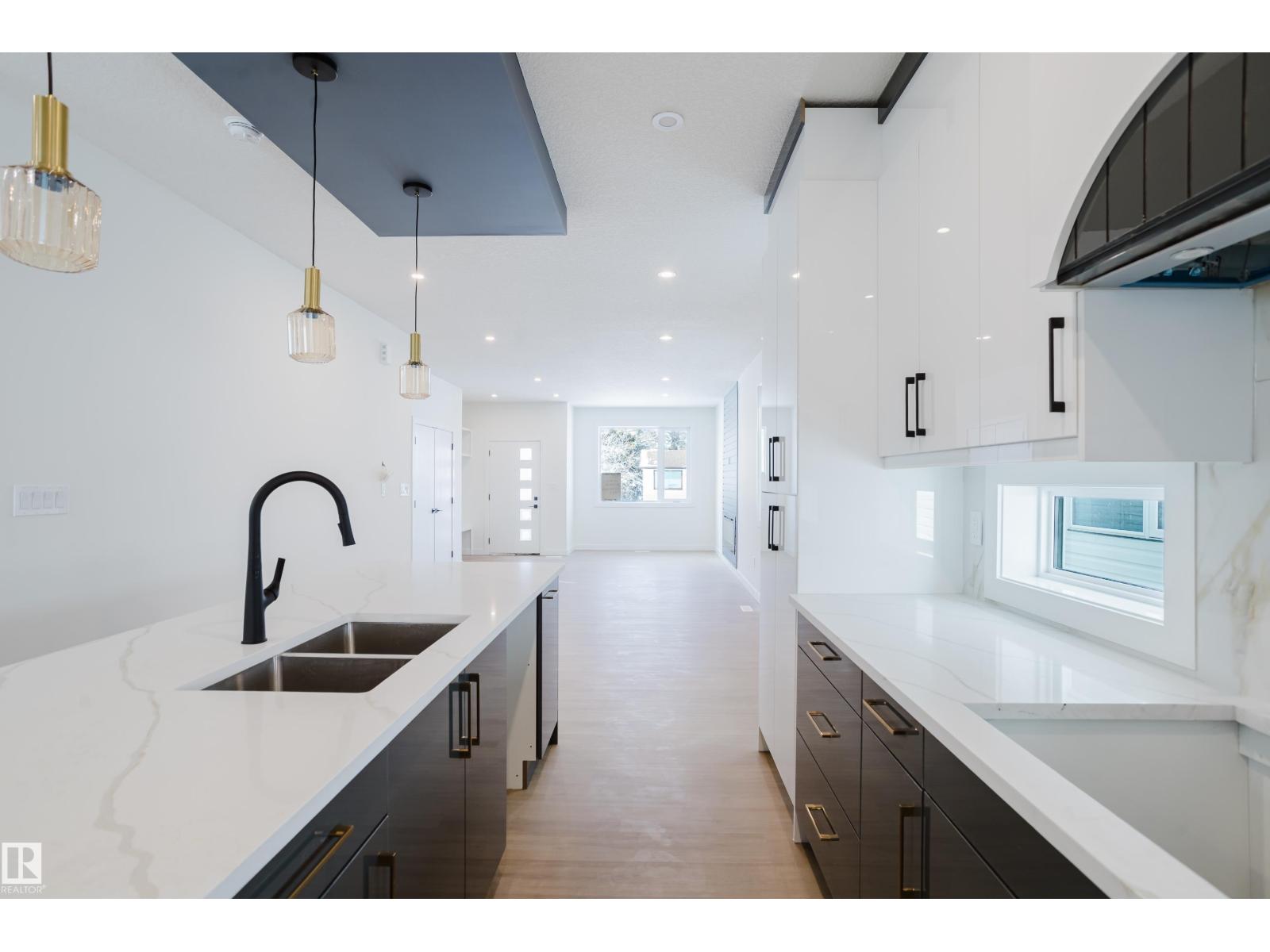 9707 157 ST NW NW - 21