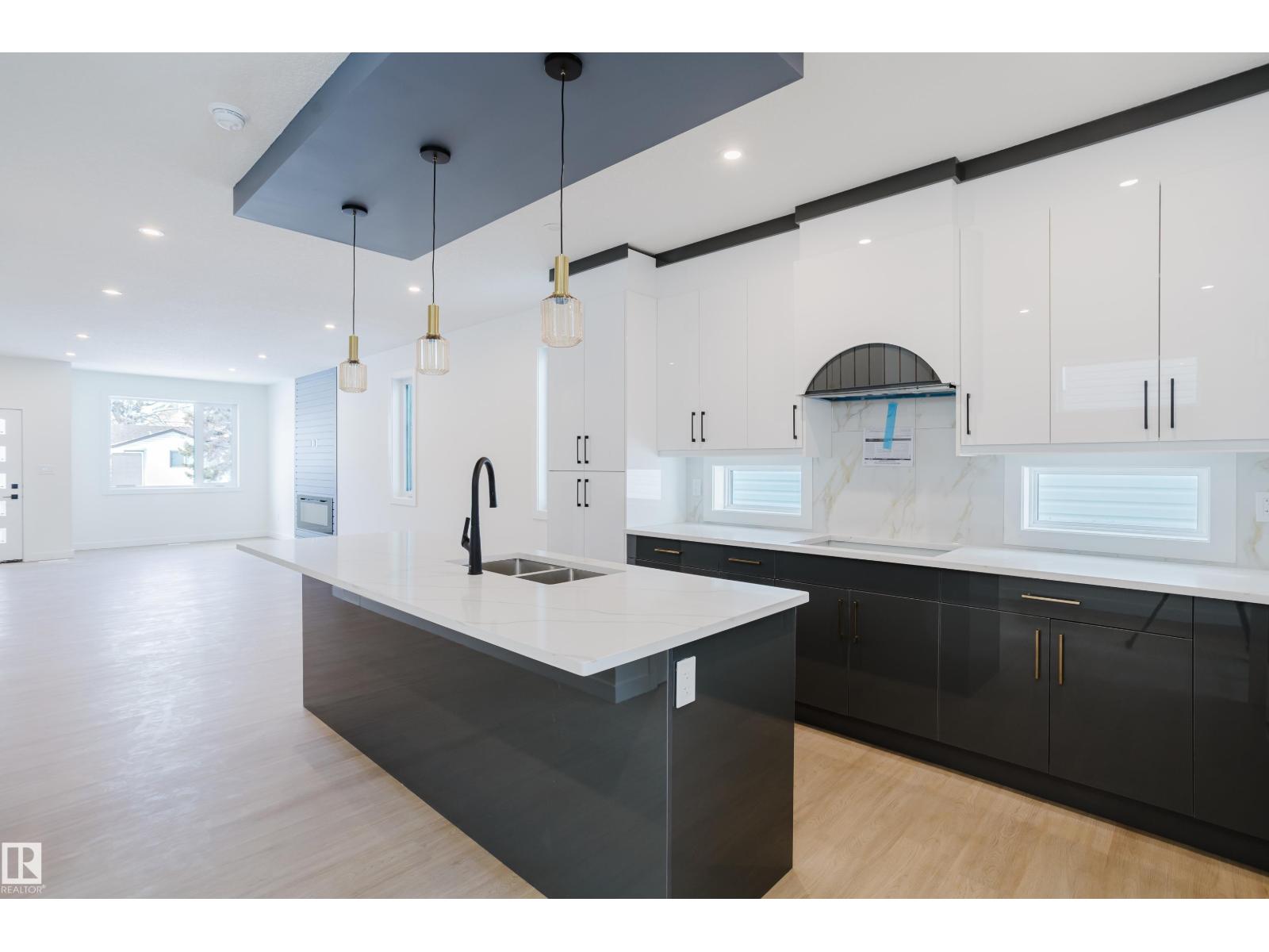 9707 157 ST NW NW - 24