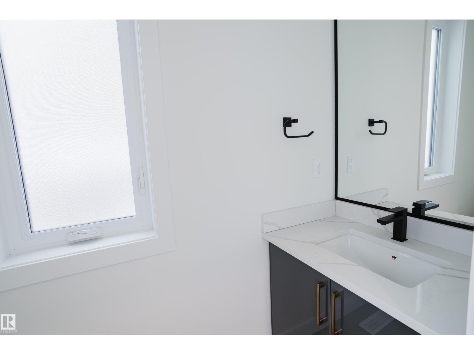 9707 157 ST NW NW - 31