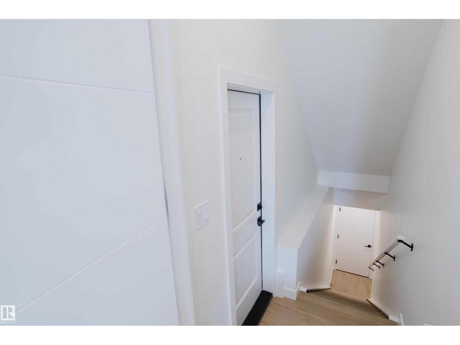 9707 157 ST NW NW - 56
