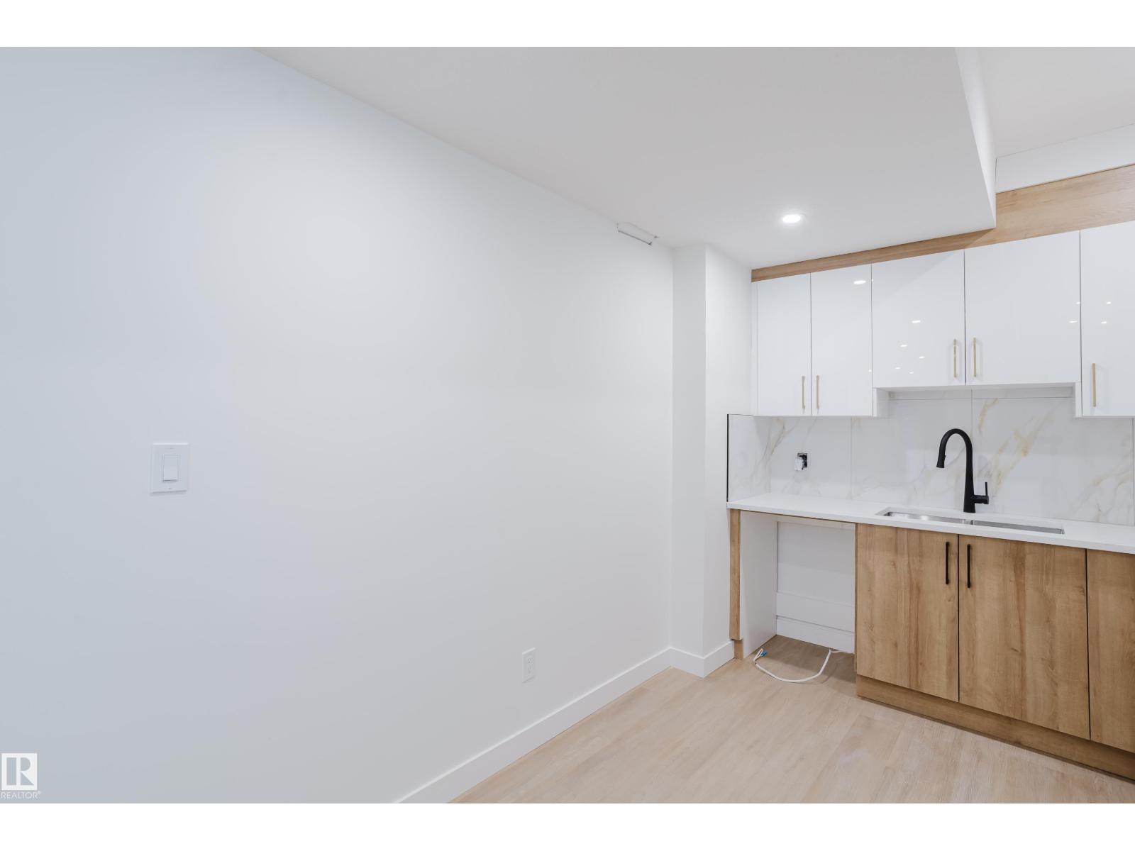 9707 157 ST NW NW - 60