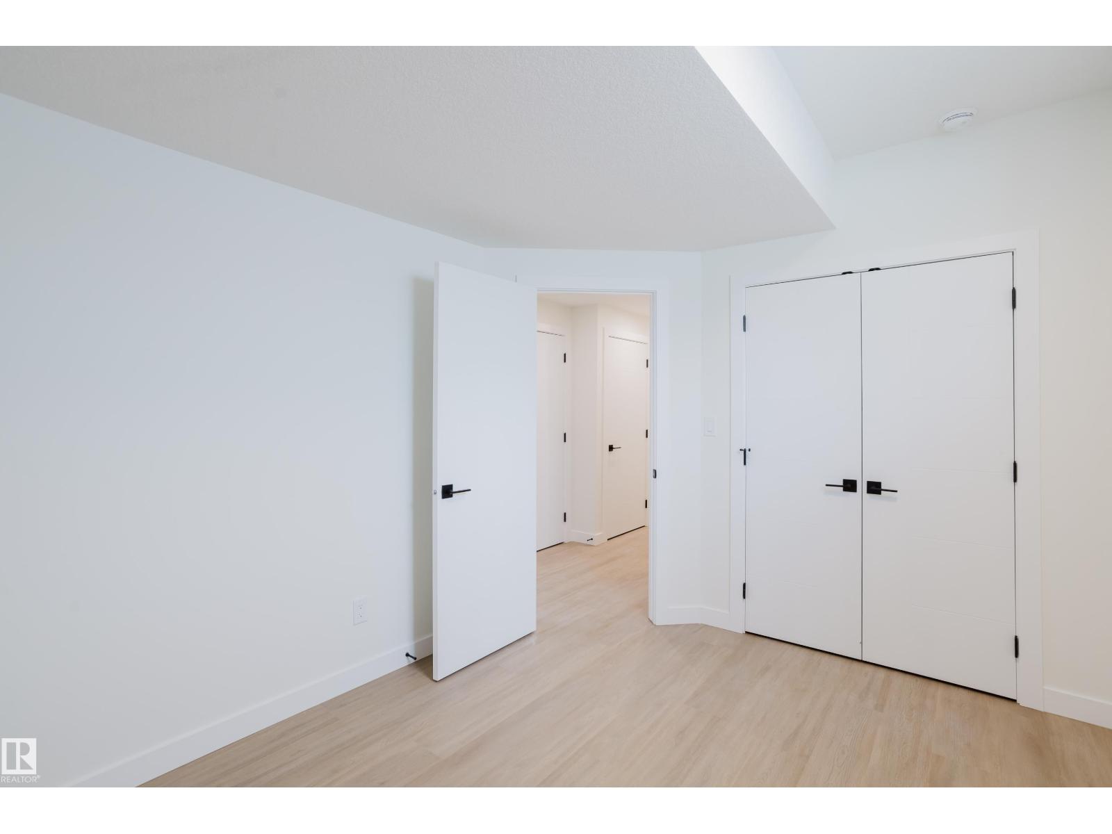 9707 157 ST NW NW - 67