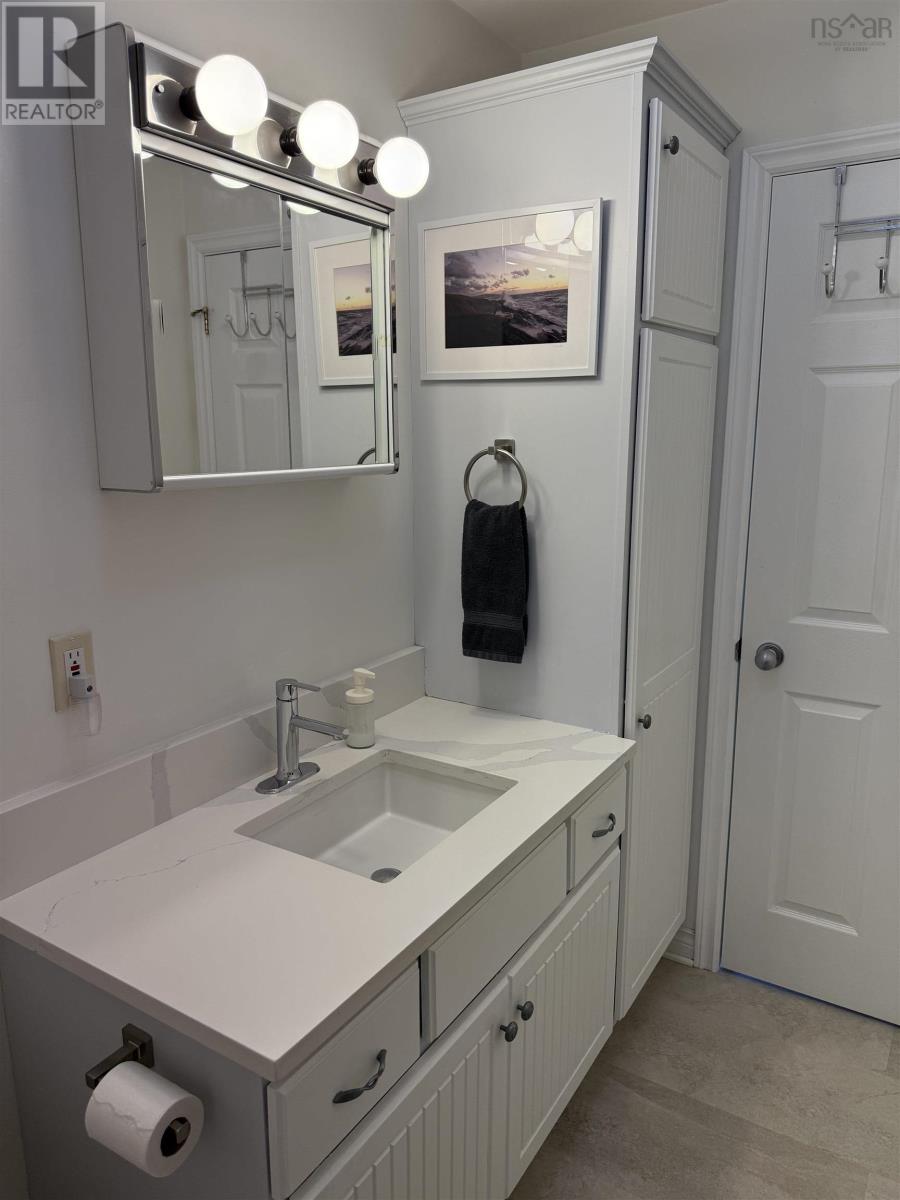 Property 23 of 42 of 161 Harbour Heights Road