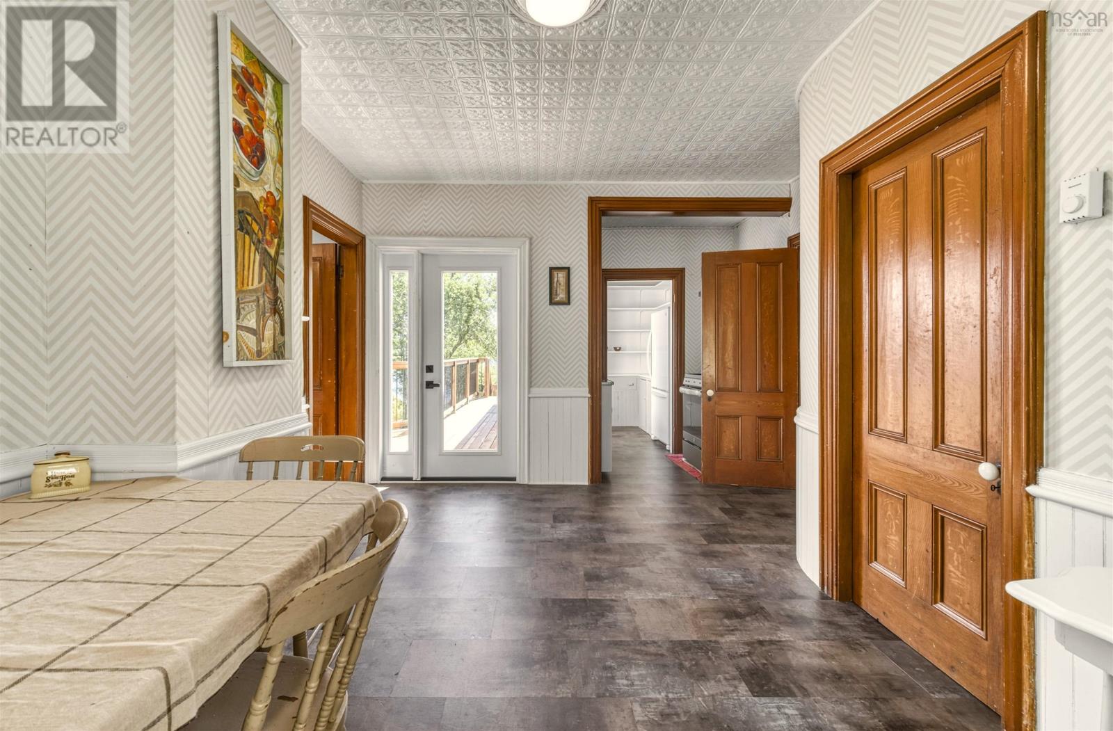 Property 27 of 50 of 8499 Highway 3