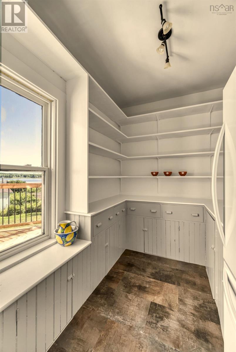 Property 29 of 50 of 8499 Highway 3