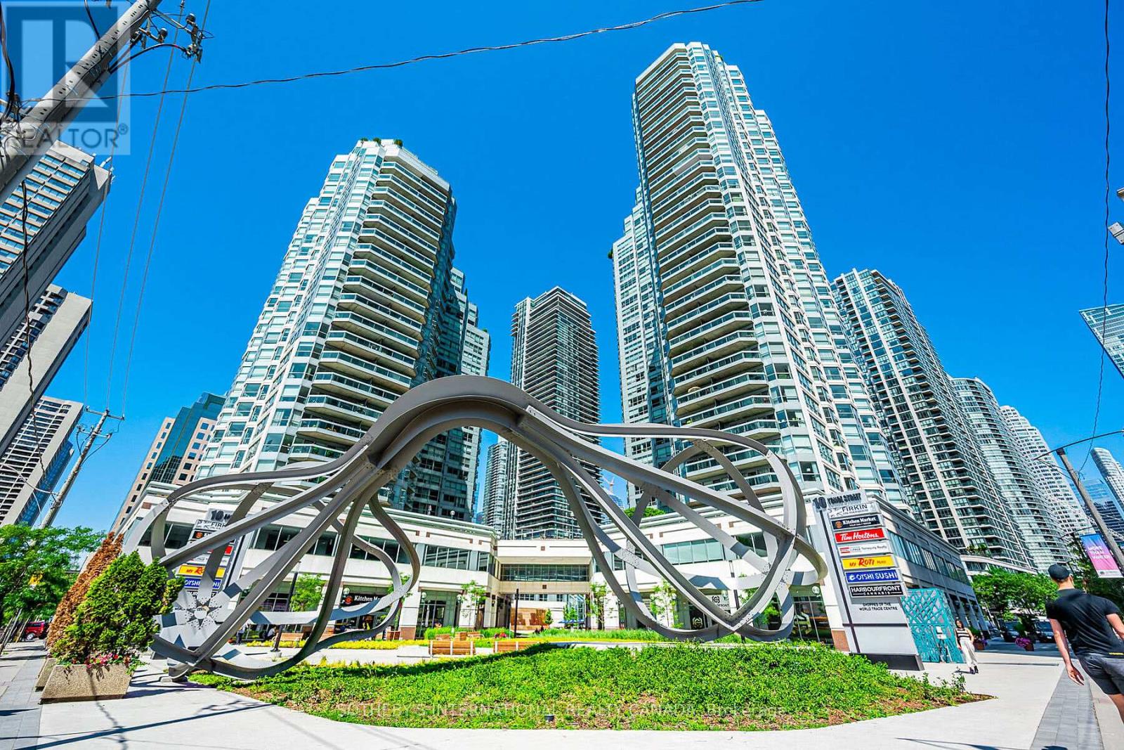 Listing photo of 1012 - 10 YONGE STREET