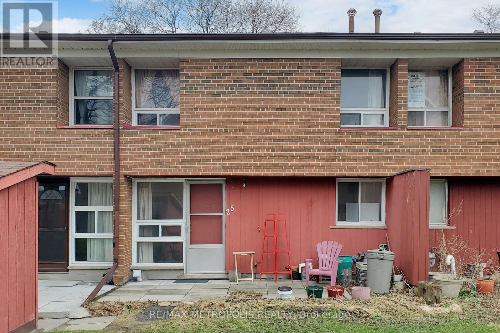 #25 1021 MIDLAND AVENUE - 45