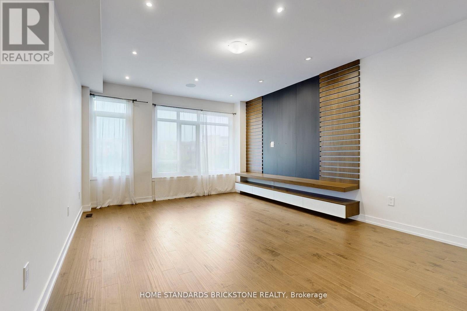 215 SALTERTON CIRCLE - 5
