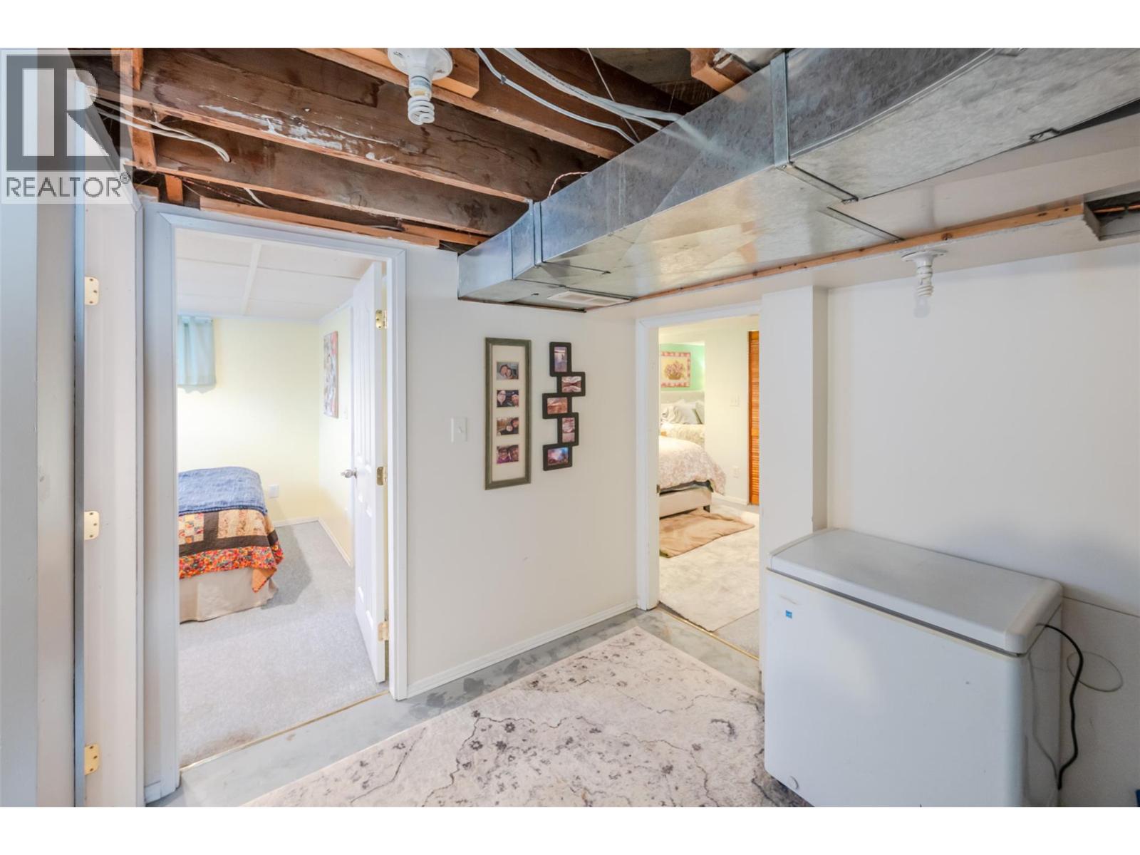  424 Penticton Avenue, Penticton