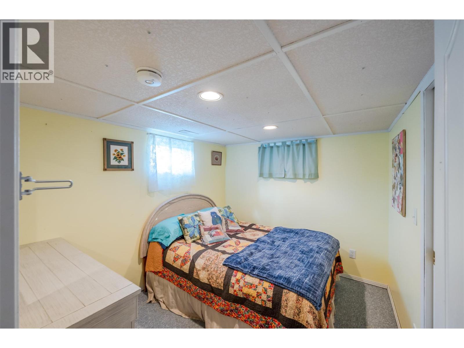  424 Penticton Avenue, Penticton