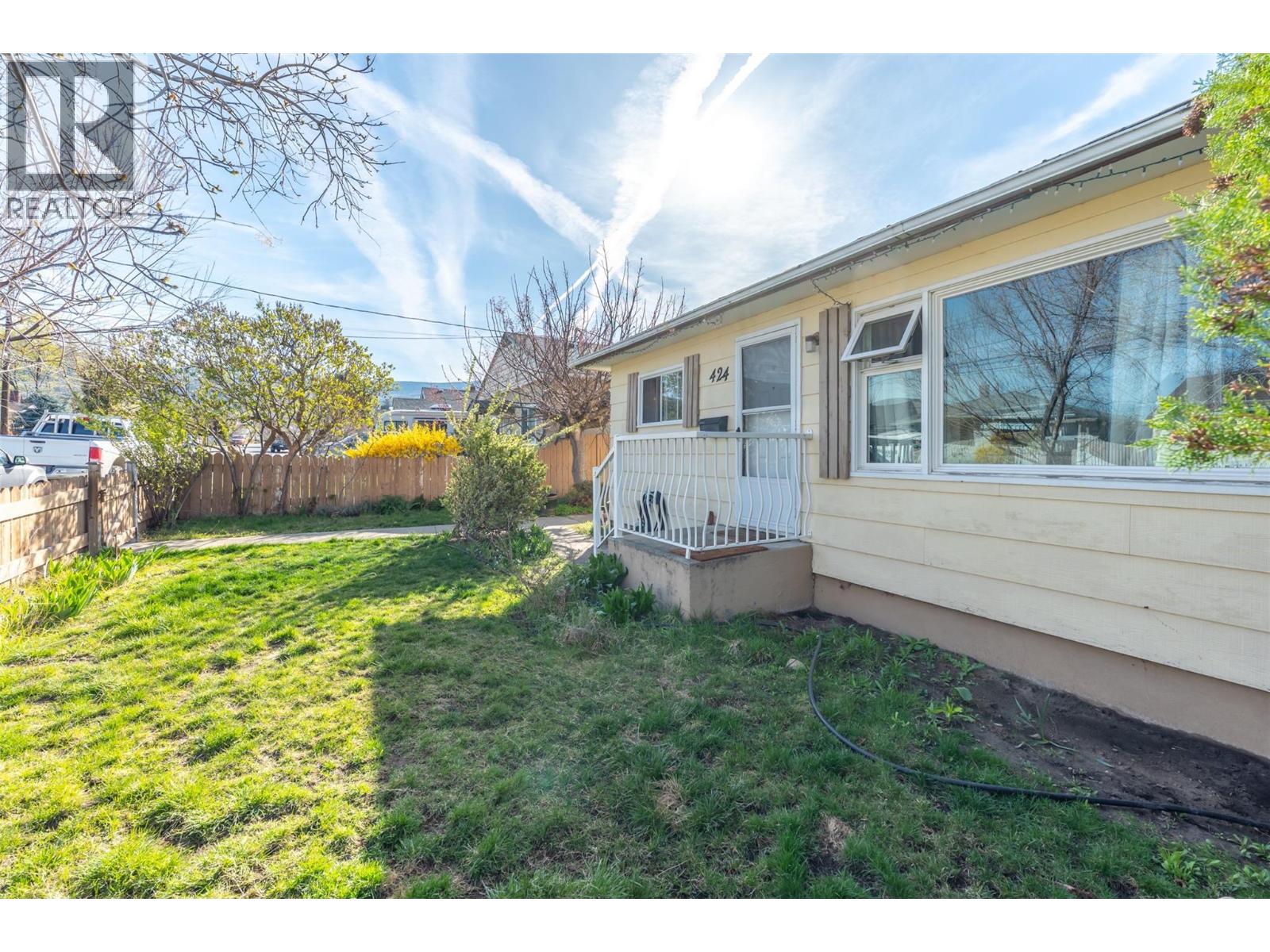  424 Penticton Avenue, Penticton