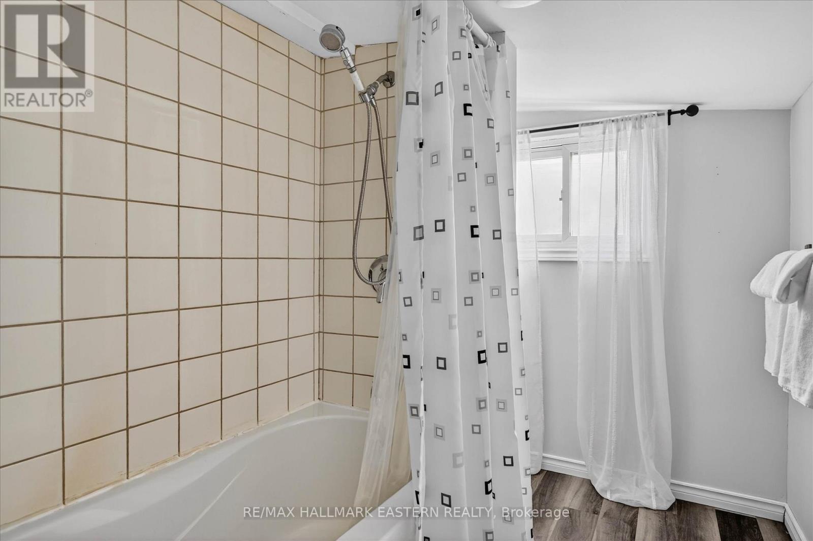 252 LAKE ROAD — photo 23