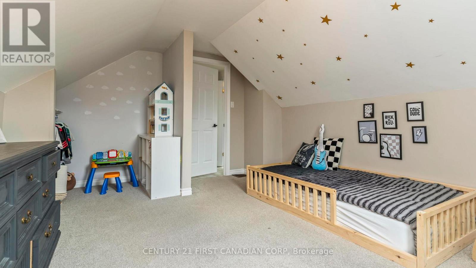 79 BROADWAY AVENUE Property Photo