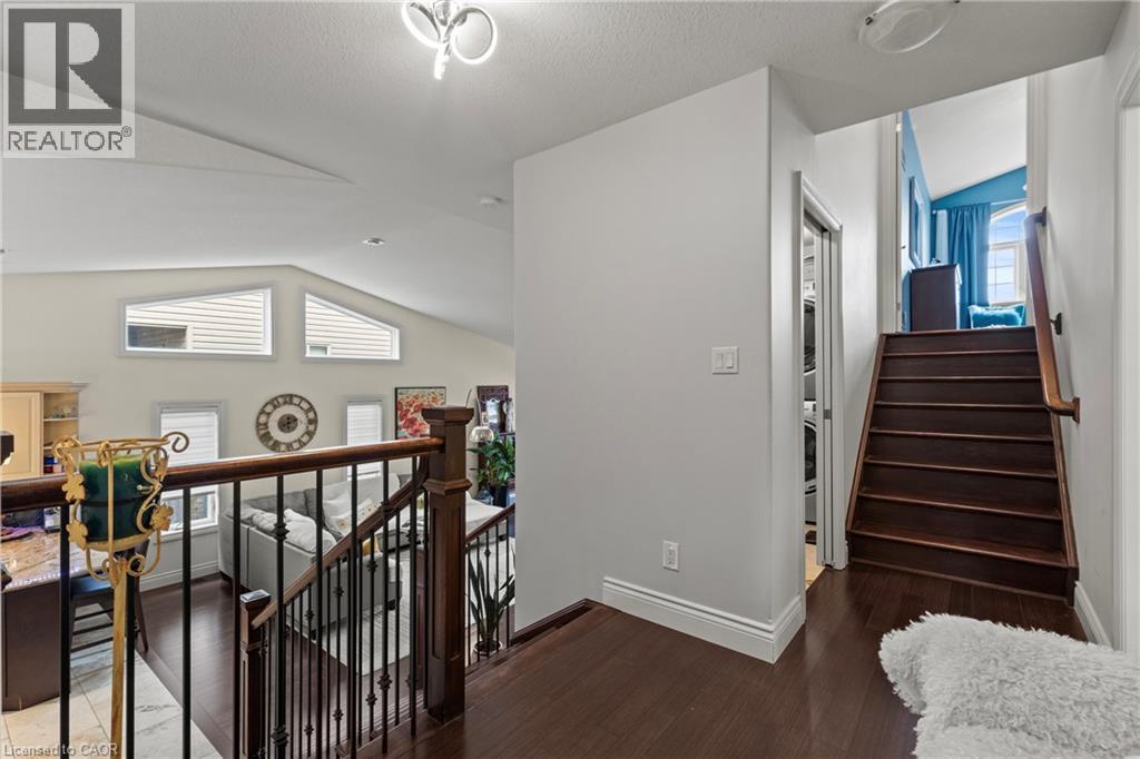 9147 HENDERSHOT Boulevard - 17