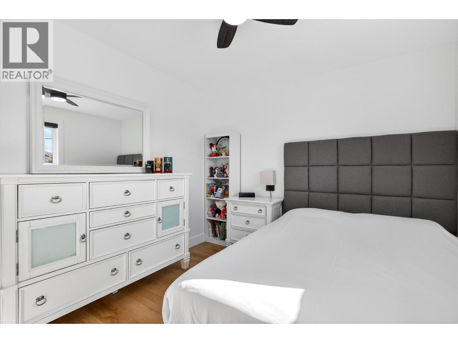 1674 PRITCHARD DRIVE - 30