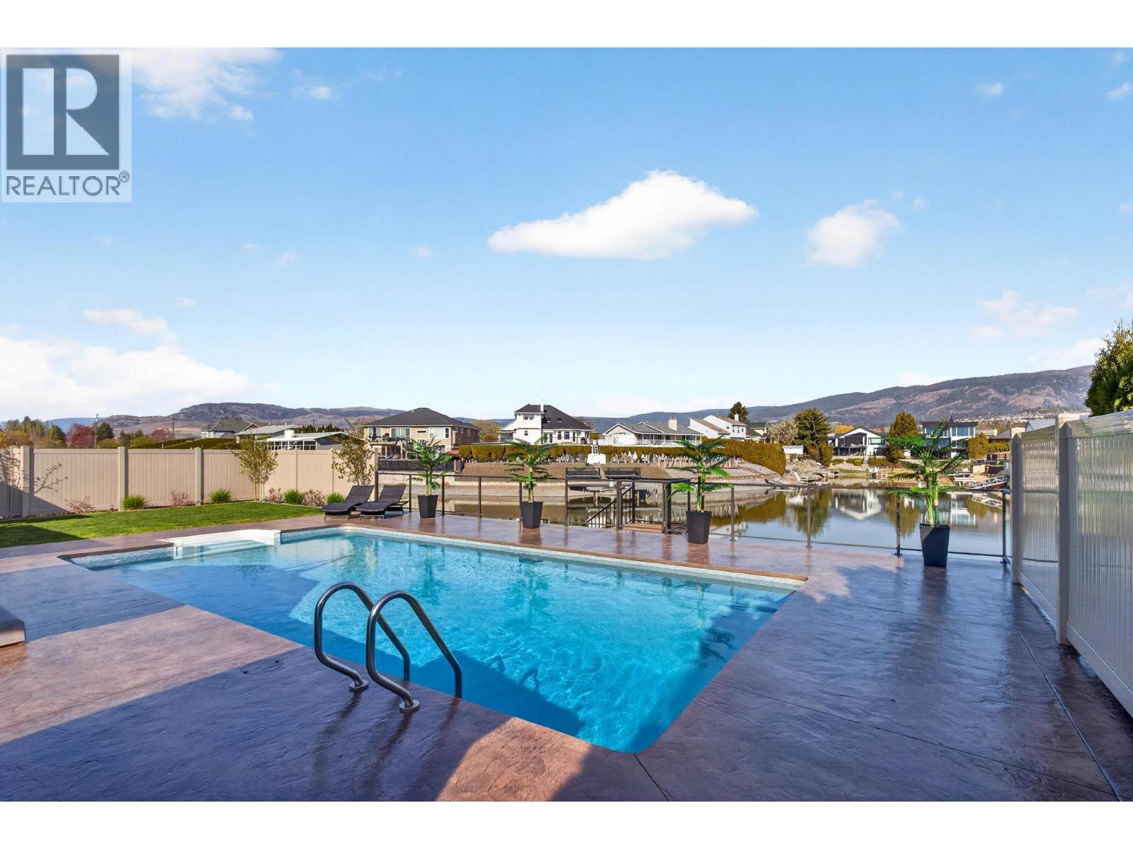 1674 Pritchard Drive - 35