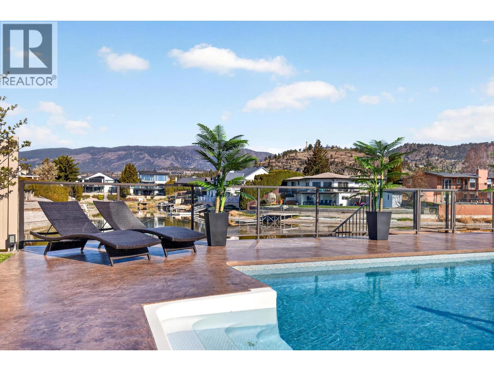 1674 PRITCHARD DRIVE - 32