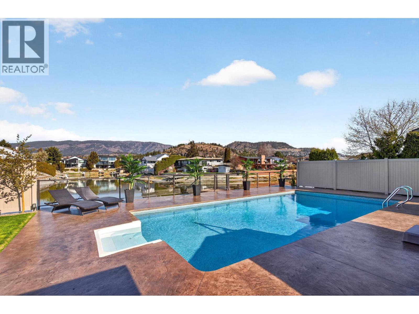 1674 PRITCHARD DRIVE - 31