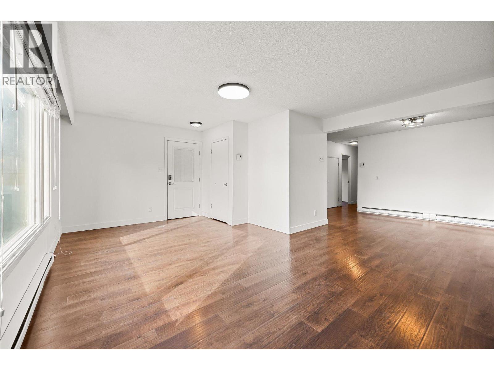  746 Raymer Avenue, Kelowna