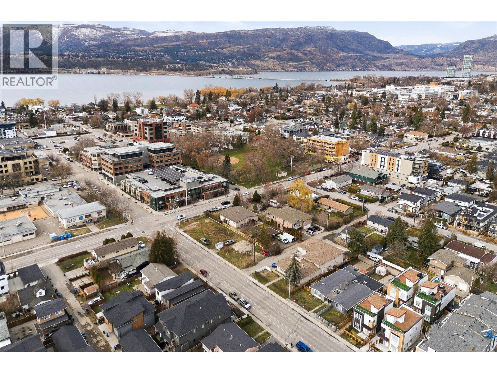  746 Raymer Avenue, Kelowna