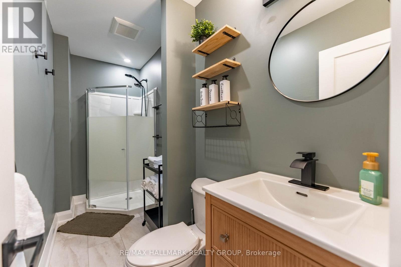 4 Bed, 2 Bath House for Rent in Ottawa – 820 GRENON AVENUE, Ottawa – MLS# X12996652 - Image 26