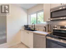 820 Grenon Avenue, Ottawa, ON K2B6G2 Photo 11