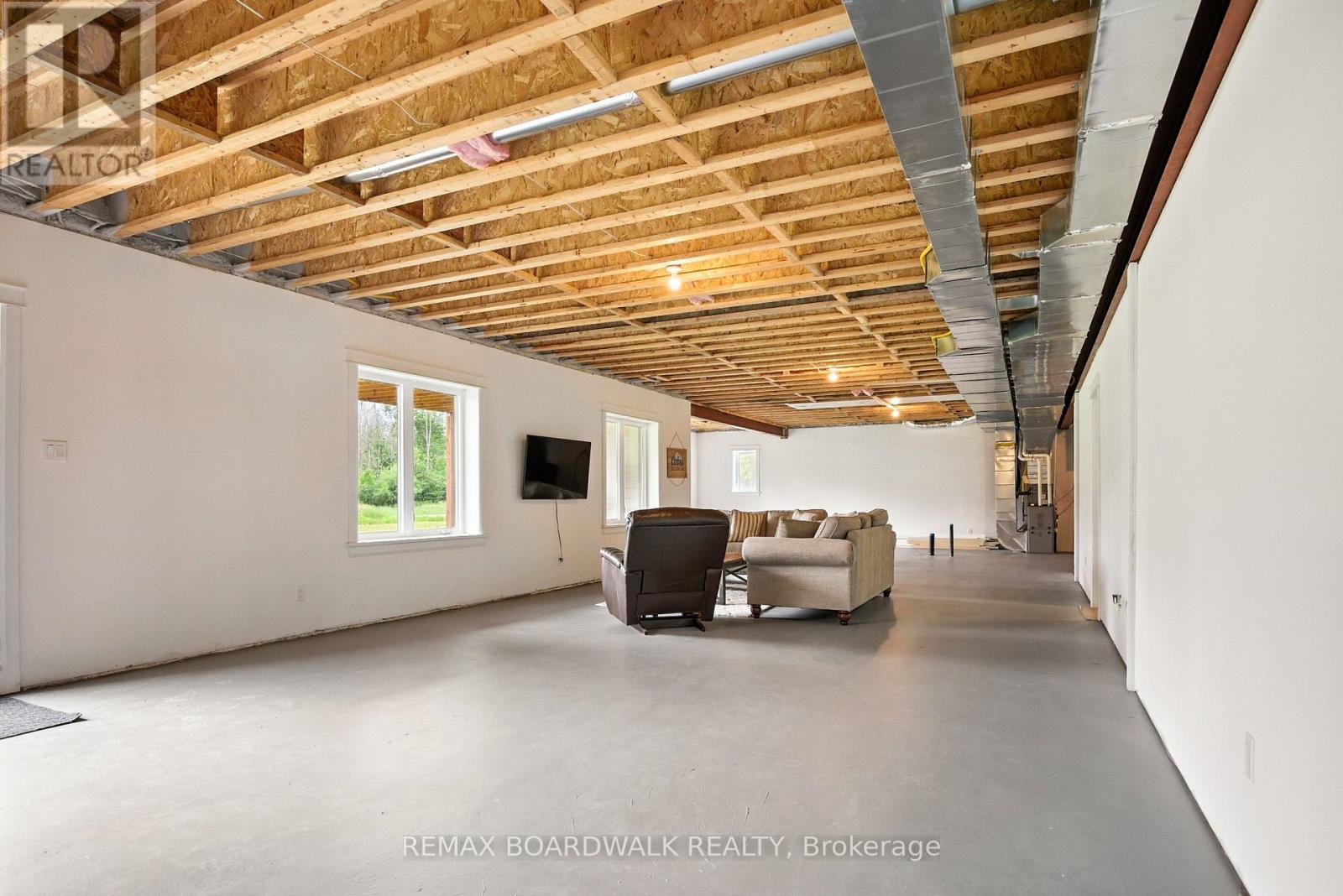 665 DRUMMOND 5B CONCESSION — photo 24