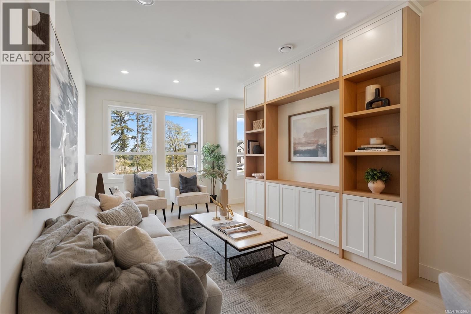 2296 KINGBIRD DR - 11