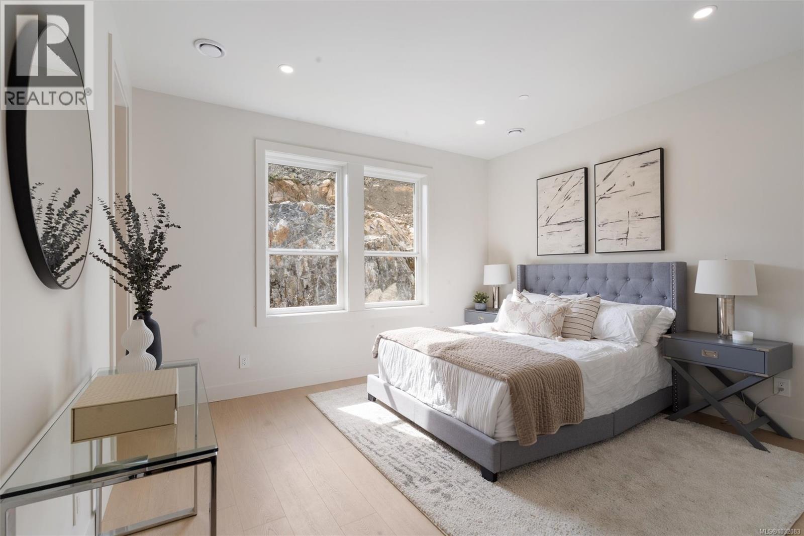 2296 KINGBIRD DR - 25