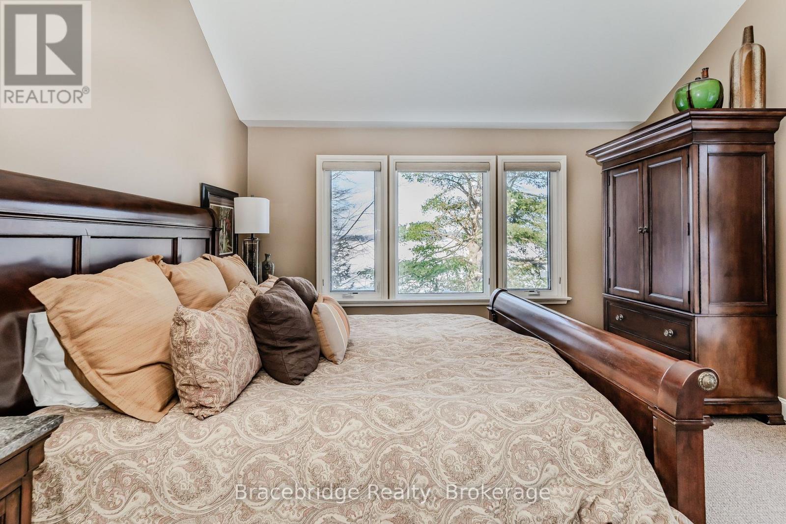 WATER'S EDGE W1 - 3876 MUSKOKA RD 118 HIGHWAY W - 28