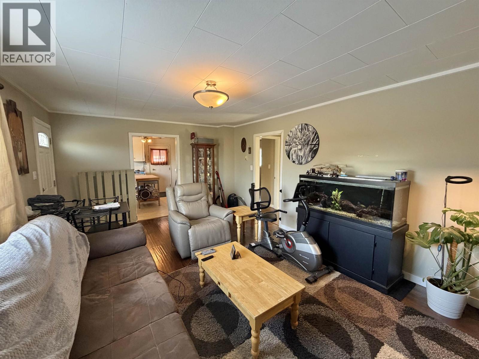 915 DOG CREEK ROAD - 8