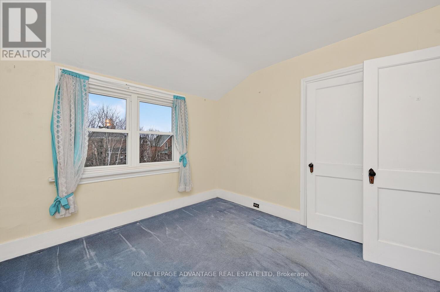 21 GLADSTONE AVENUE — photo 23