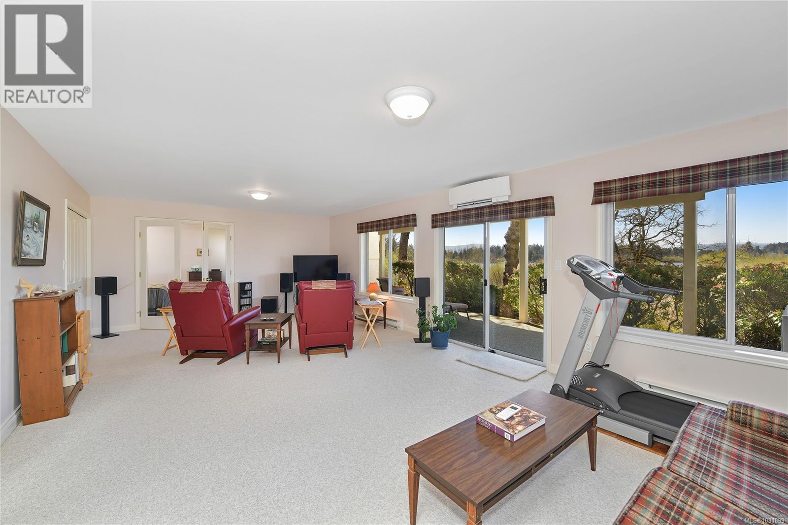 #13 6038 STERLING DR - 27