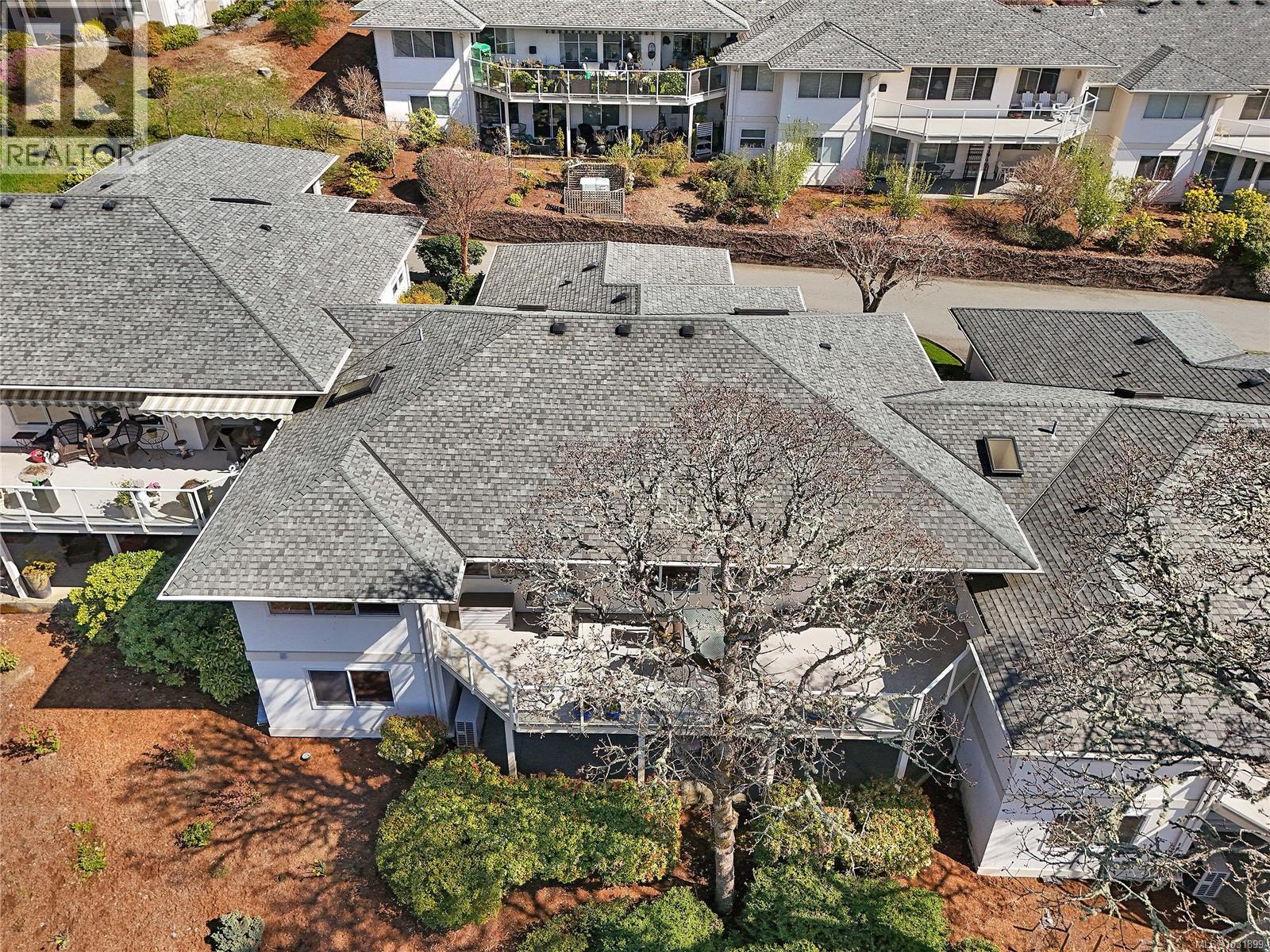 #13 6038 STERLING DR - 33