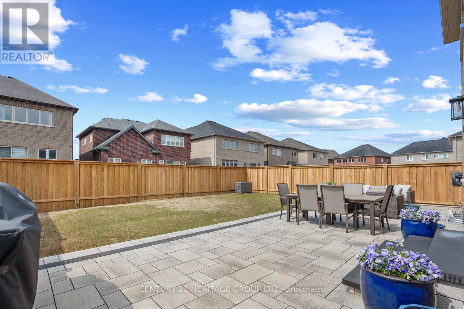 1530 HARKER STREET - 44