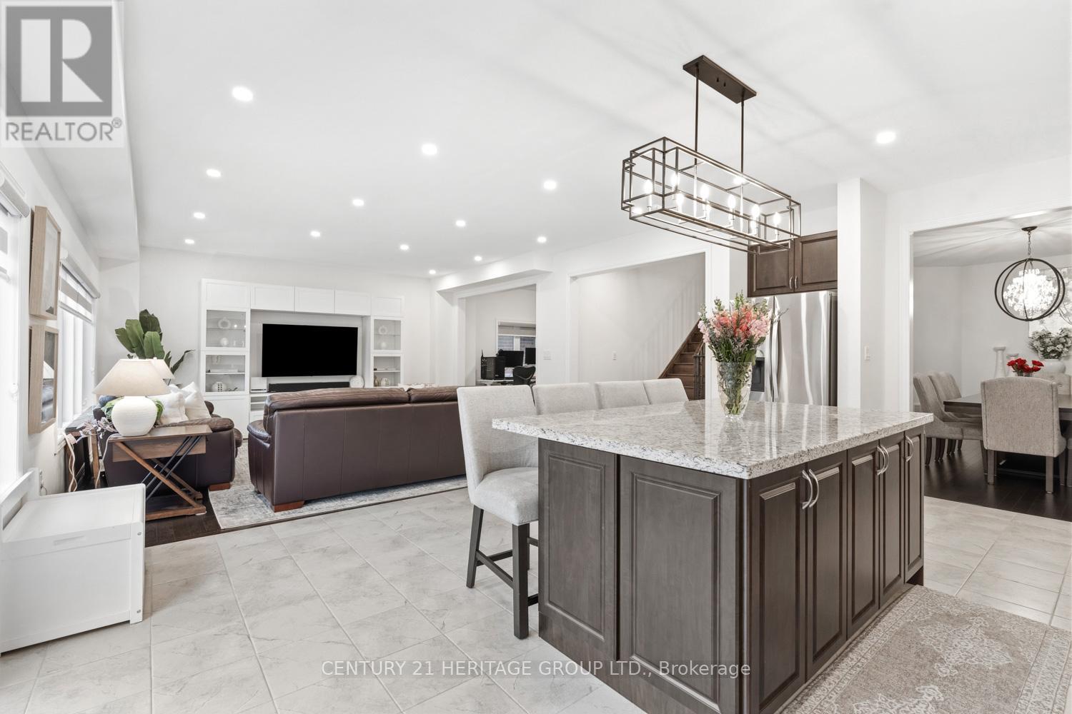 1530 HARKER STREET - 14