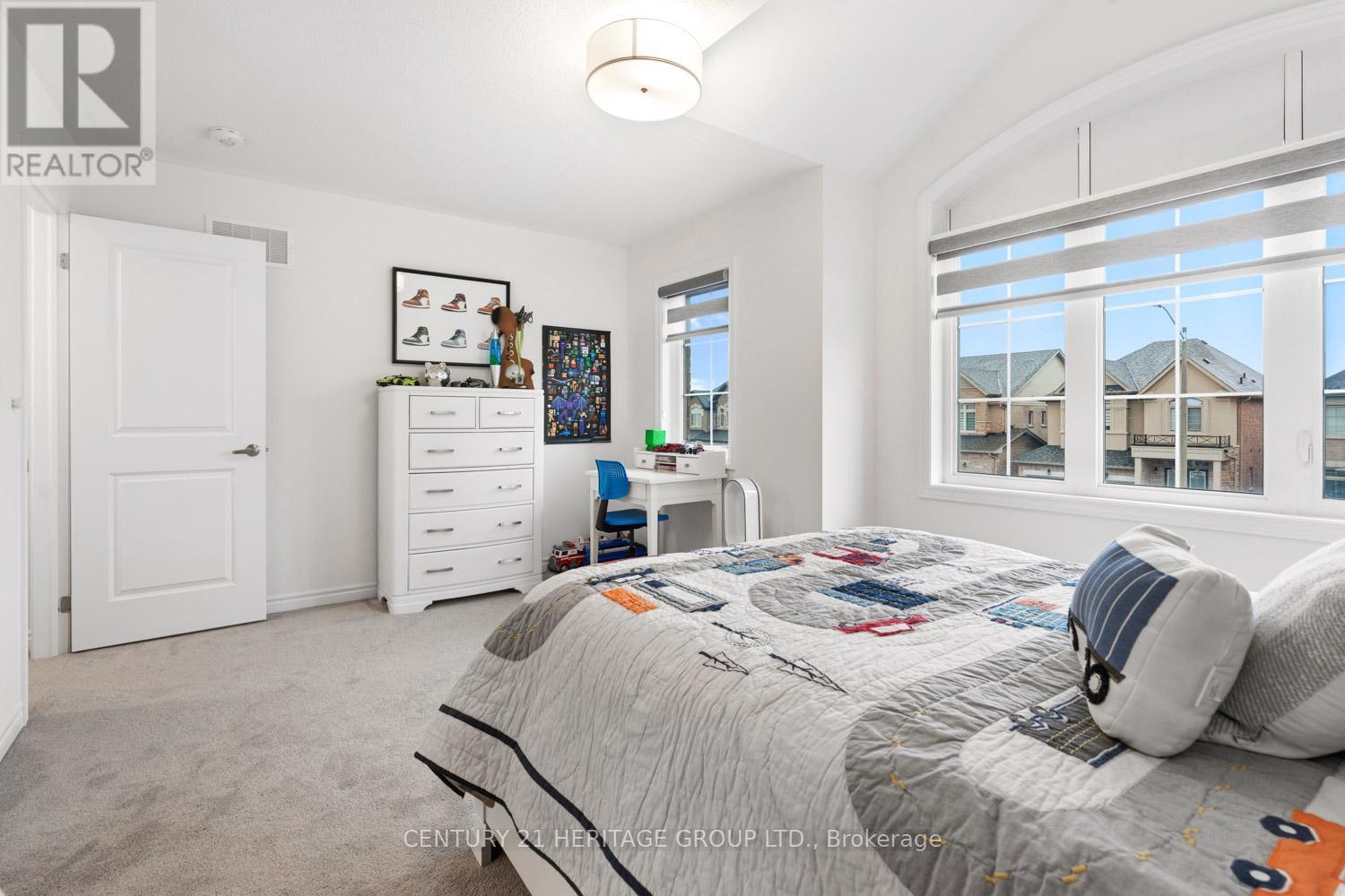 1530 HARKER STREET - 29