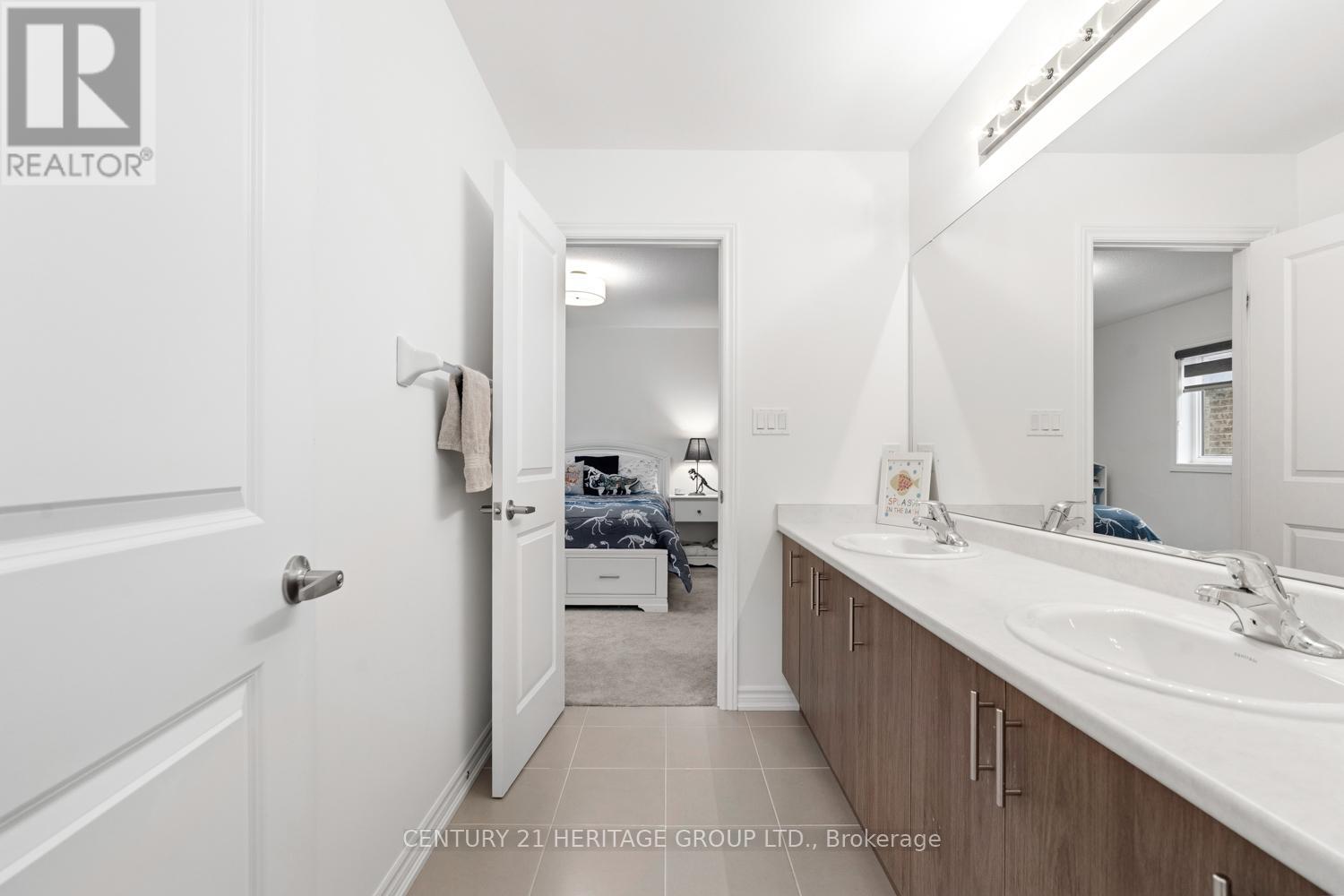 1530 HARKER STREET - 30
