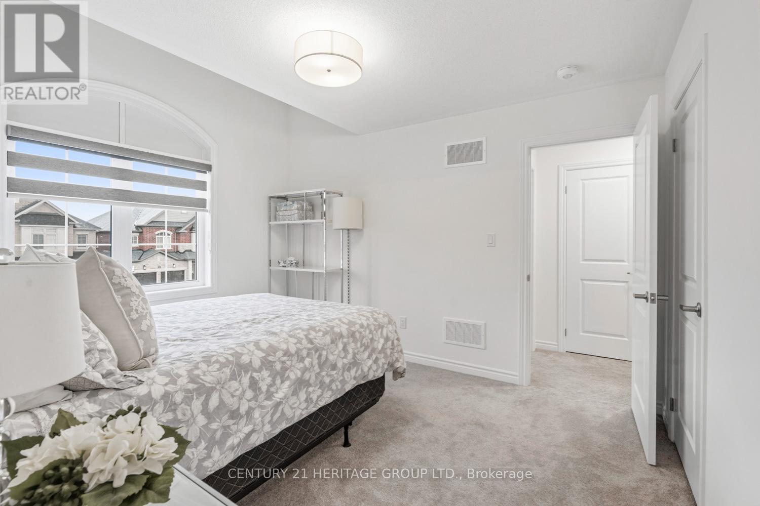 1530 HARKER STREET - 36
